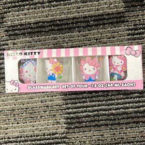 Hello kitty shotglass 4 pcs bundle